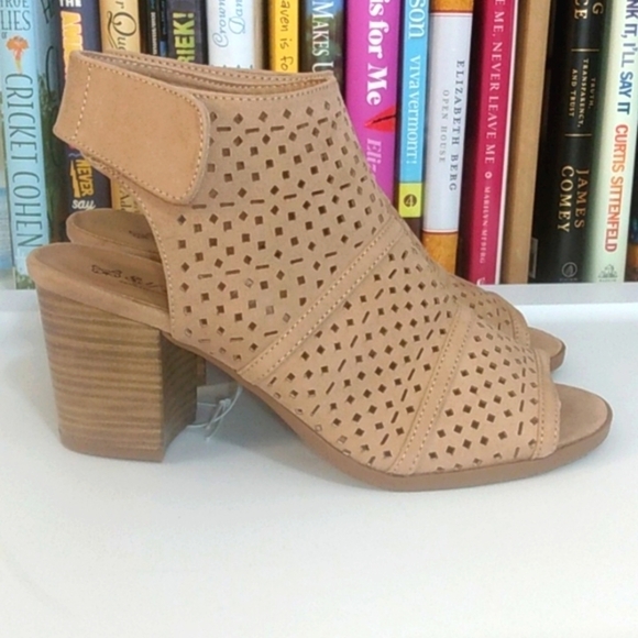 SELF ESTEEM TAN BLOCK HEEL OPEN TOE SLINGBACK MULE SANDALS SIZE 7 NWT - Picture 3 of 7